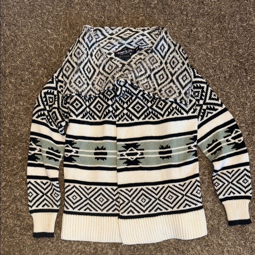 Black and White Patterned Sweater